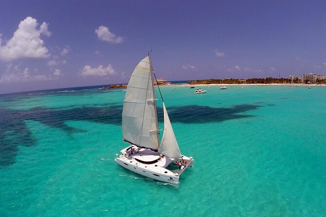 Isla Mujeres Catamaran, Open Bar & Optional Buffet and pick up - Getting to Marina Las Perlas: pickup is simple when your option matches