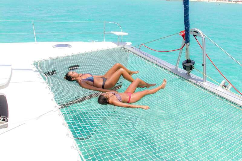 Isla Mujeres: Catamaran with Open Bar, Snorkeling and Lunch - Who should book this tour (and who should skip it)