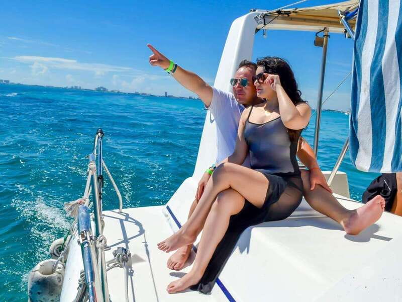 Isla Mujeres: Catamaran with Open Bar, Snorkeling and Lunch - Playa Norte Beach Club: where your island time pays off