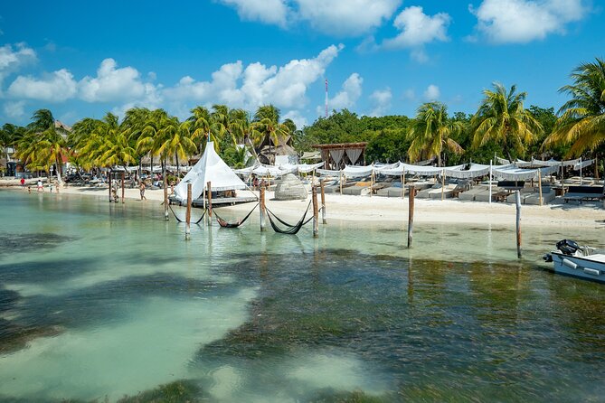 Isla Mujeres Plus by Albatros Catamarans - The buffet and drinks: what’s included, and what to expect