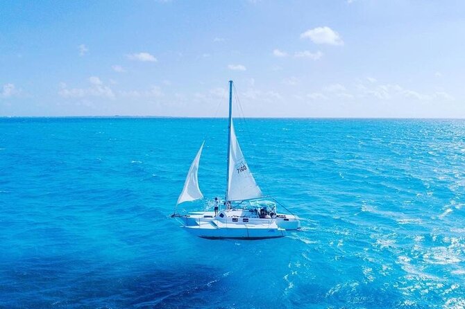 Isla Mujeres Premium Tour in Private Catamaran with Lunch - Quick highlights