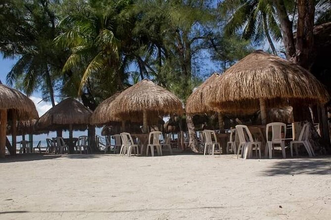 Isla Mujeres Premium Tour in Private Catamaran with Lunch - Isla Mujeres sunset cruise: party energy on board and a possible spinnaker flight