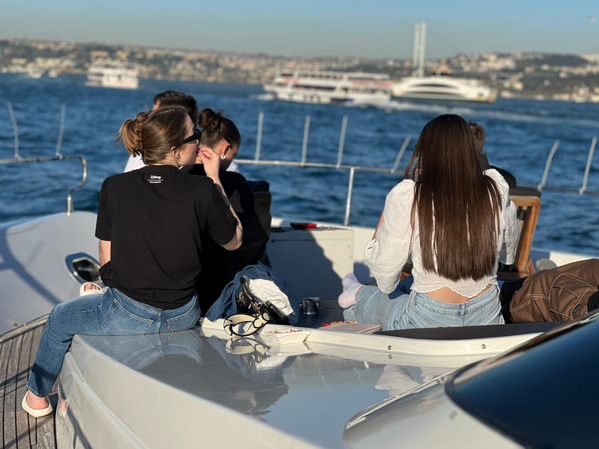 Istanbul: Bosphorus Sunset Cruise on a Luxury Yacht - From Kabataș Pier Into Golden-Hour Istanbul