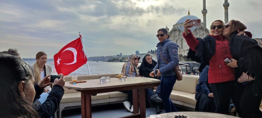 Istanbul: Bosphorus Sunset Cruise on Yacht with Live Guide - Price and Value: $19 for a Real Bosphorus Day