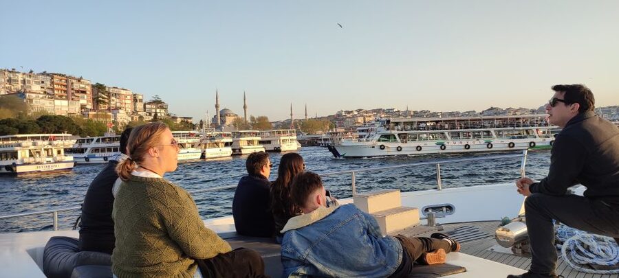 Istanbul: Bosphorus Sunset Cruise on Yacht with Live Guide - European Shore Highlights: Dolmabahçe, Çırağan, Ortaköy, and More
