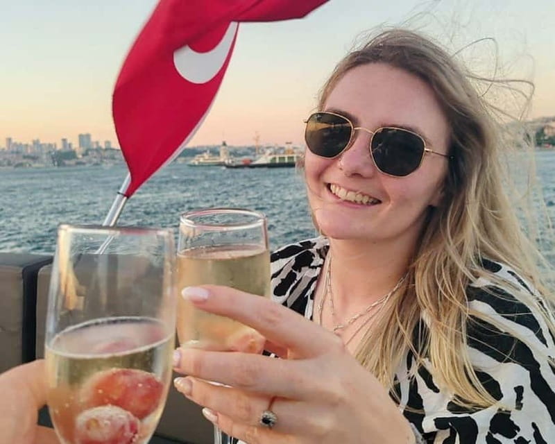 Istanbul: Bosphorus Sunset or Night Yacht Cruise & Transfers - What You’ll See Cruising Between Europe and Asia