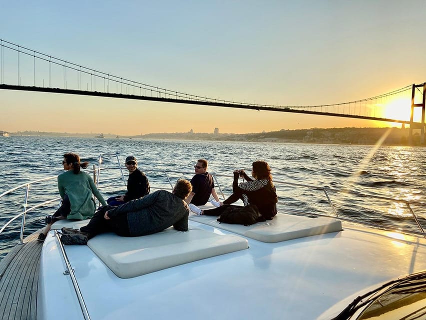 Istanbul: Bosphorus Yacht Cruise at Sunset with Snacks - The guide experience: clear stories, photo help, and the wind factor