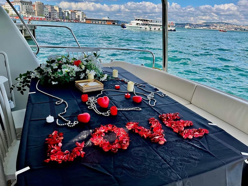 Istanbul: Bosphorus Yacht Cruise at Sunset with Snacks - How to make the embarkation painless: meeting point realities