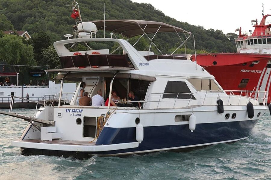 Istanbul: Luxury Yacht Tour at Sunset w Snacks - Deck comfort: indoor calm and outdoor photo time