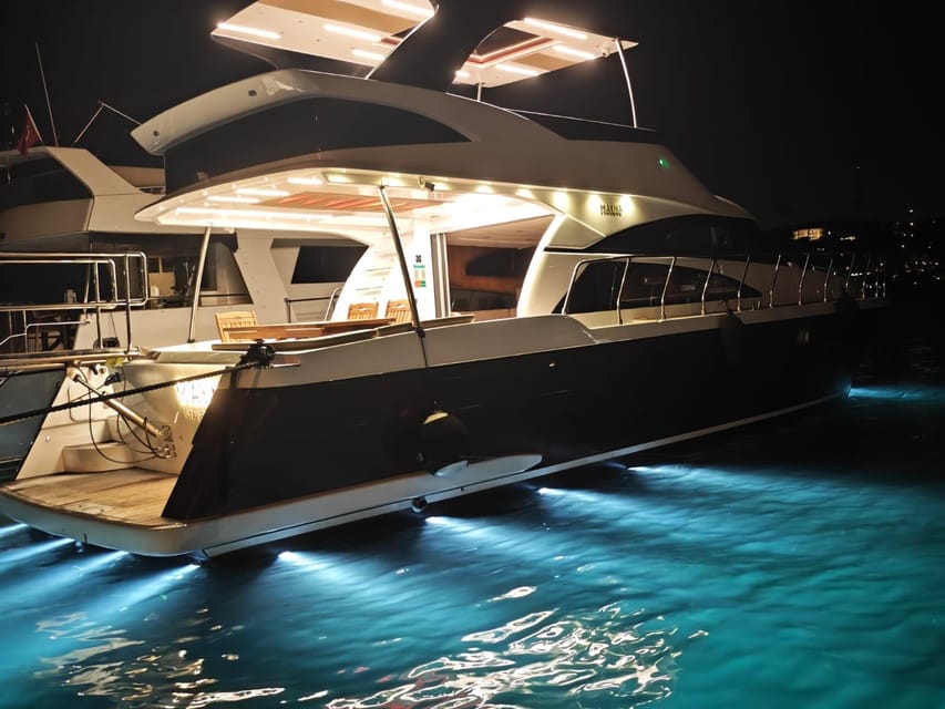 Istanbul: Private Bosphorus Yacht with Tour Guide and Snacks - Who this private yacht tour is best for