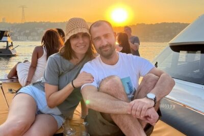 Istanbul Sunset Cruise on Luxury Yacht - Guided Group Cruise - Dolmabahçe Palace to Ortaköy: the Bosphorus skyline you’ll recognize