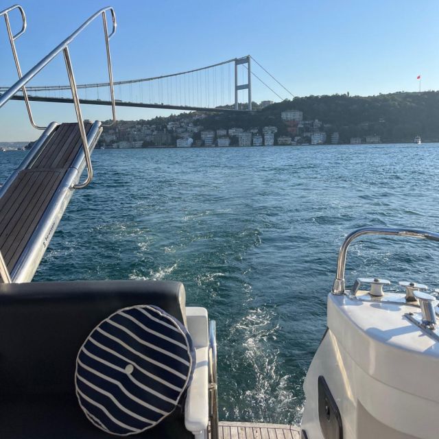 Istanbul: Sunset or Day Small-Group Yacht Cruise with Snacks - Eminönü, Galata Bridge, and the Golden Horn finish