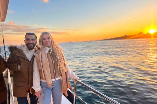 Istanbul Sunset Yacht Cruise on the Bosphorus with Transfers - Ortaköy Mosque, the Bosphorus Bridge, and Galatasaray Island