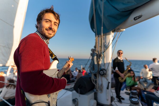 Jazz and Chill Out Sailing in Barcelona - Portal de la Pau to the Sea: why this starting point matters