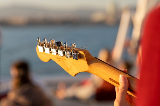 Jazz and Chill Out Sailing in Barcelona - Timing and check-in: your best move is arriving early