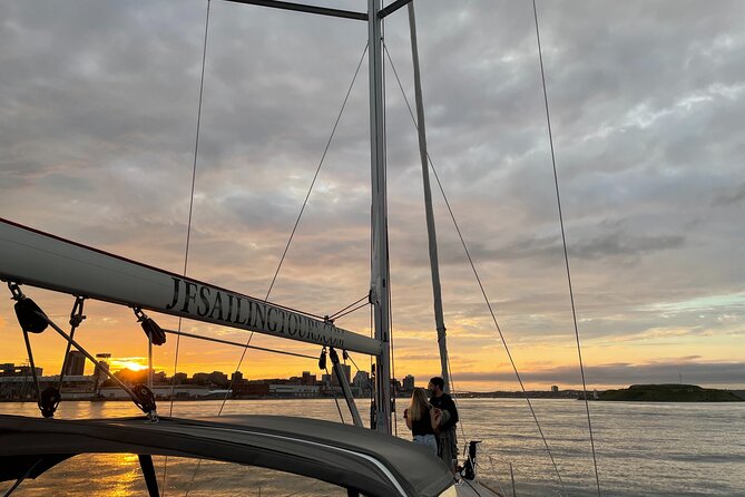 JFarwell Moonlight Yacht Cruise from Halifax Waterfront - Setting Sail at 9:30pm: Why This Timing Works