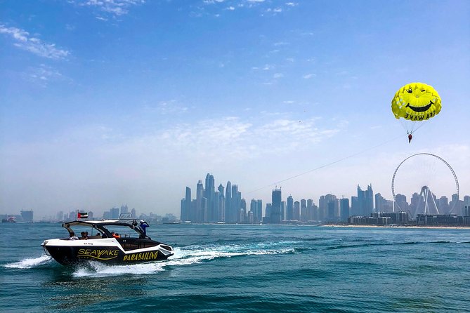 Jumeirah Beach Parasailing Experience in Dubai - Staff, Photos, and Comfort: What You Actually Walk Away With
