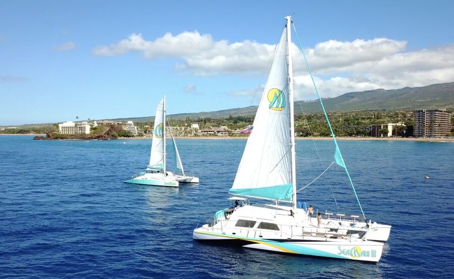 Kaanapali: Sunset Dinner Catamaran Cruise With Drinks - Finding The Right Spot On Kaanapali Beachwalk
