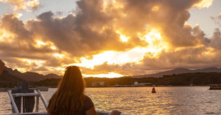 Kauai: Catamaran Sunset Cruise - The 90-minute catamaran ride: short enough for easy plans, long enough to feel like a trip