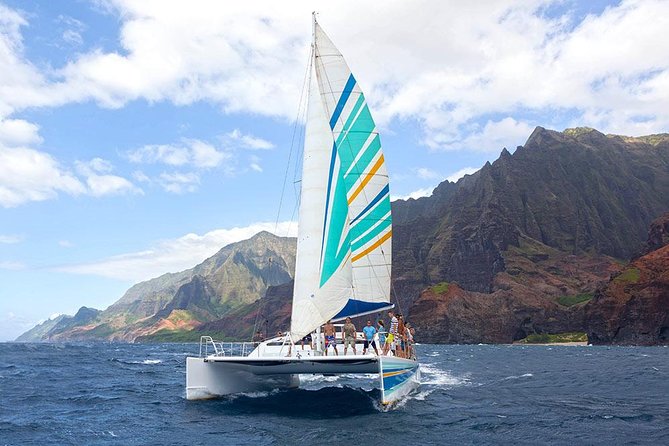 Kauai’s Na Pali Coast Snorkel and Sail Tour - Why the Na Pali Coast by Catamaran Is Such a Good Use of 6 Hours
