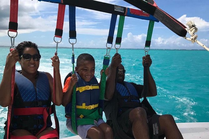 Key to the Sea Parasailing- Birds Eye View of the Best Beach in the world - Water and Juice on Board: A Small Touch With Real Vacation Logic