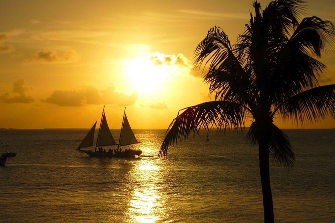 Key West Small-Group Sunset Sail with Wine and Hors d'oeuvres - Entering Danger Charters: Check-In and Getting Positioned