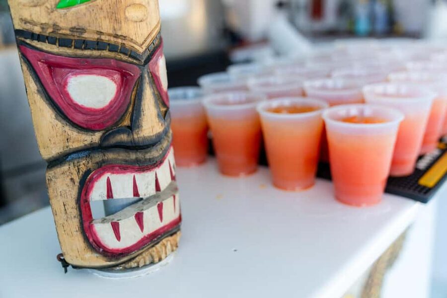 Key West: Sunset Sailing Trip with Open Bar, Food and Music - The open bar that changes the whole feel of the trip