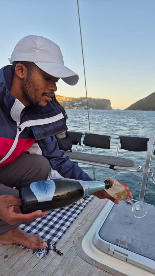 Knysna Sunset Sailing Cruise with Light Dinner and Wine - Cap Classique and the sunset spread: what’s included (and how to use it)