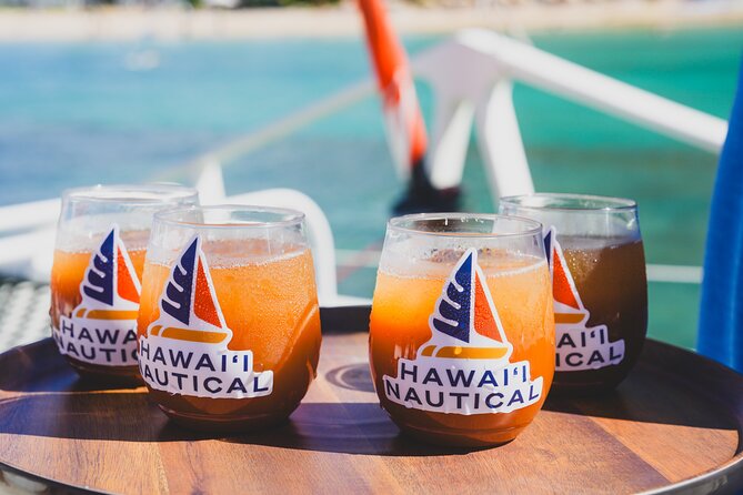 Kona Deluxe Catamaran Whale Watch - Stop 1: Kailua-Kona time and what to watch for