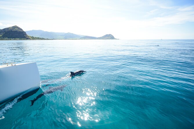 Kona Signature Catamaran Sunset Sail - The route: Kailua-Kona coastline views and the Honokohau start