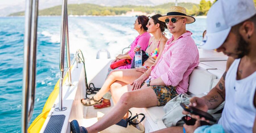 Korčula 3 ISLAND CATAMARAN TOUR Badija - Vrnik - Stupe - Catamaran comfort, the skipper’s rhythm, and how to keep your timing