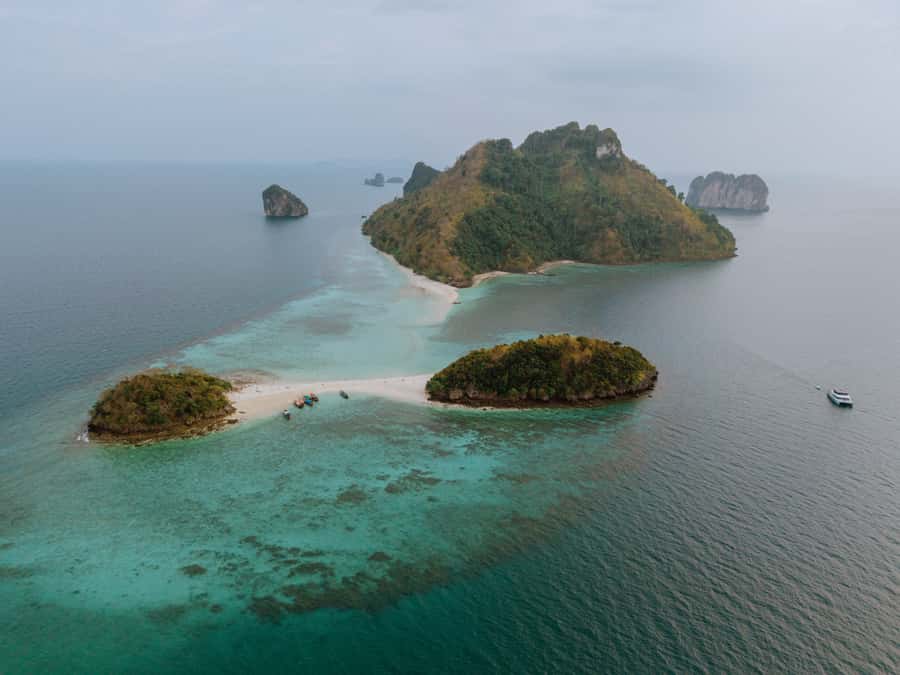 Krabi: 4 Island Premium Yacht with Snorkeling & Clear Kayak - Clear kayaking: seeing the coast from above and below