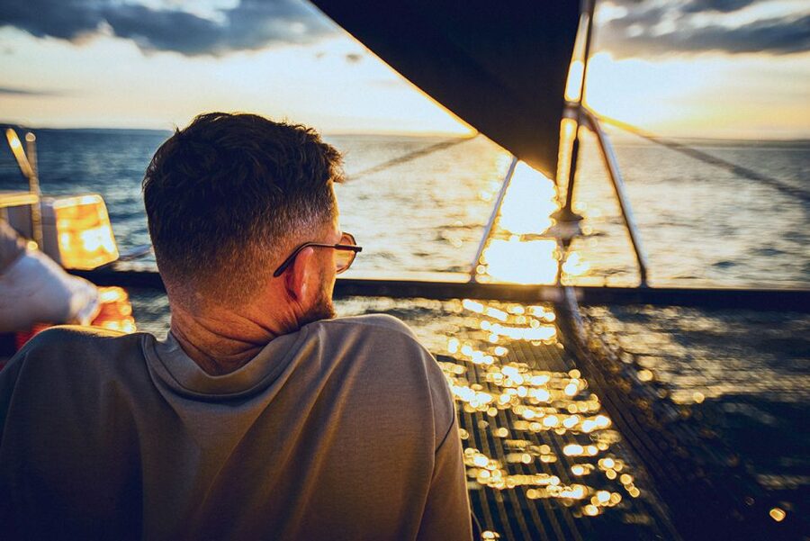 La Grande Motte: Camargue Sunset Catamaran Tour with a Drink - Where you meet: Charles-de-Gaulle quay in La Grande Motte