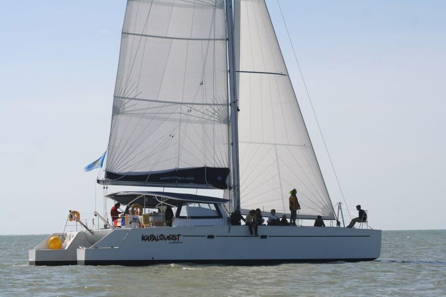 La Rochelle: Coastline Sailing Cruise - The First Leg Out: Channel Views and the Bay’s Big Landmarks