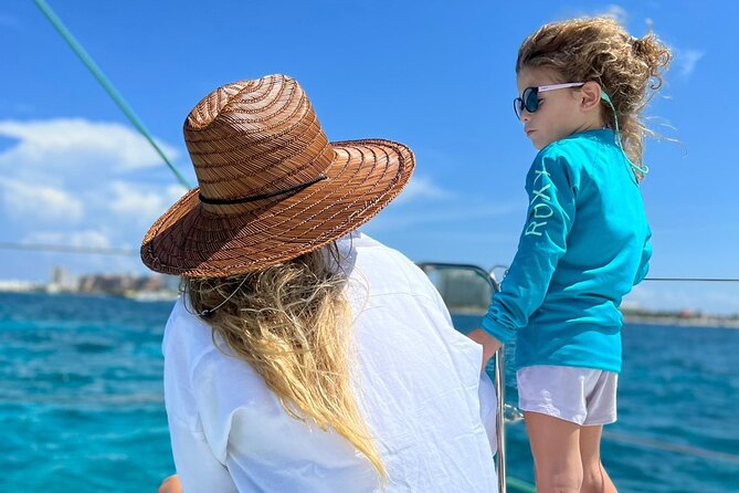 Lagoon 39ft Private Catamaran 5hr - El Cielo Full Experience - The boat: space, comfort, and that “everyone can hang out” feeling
