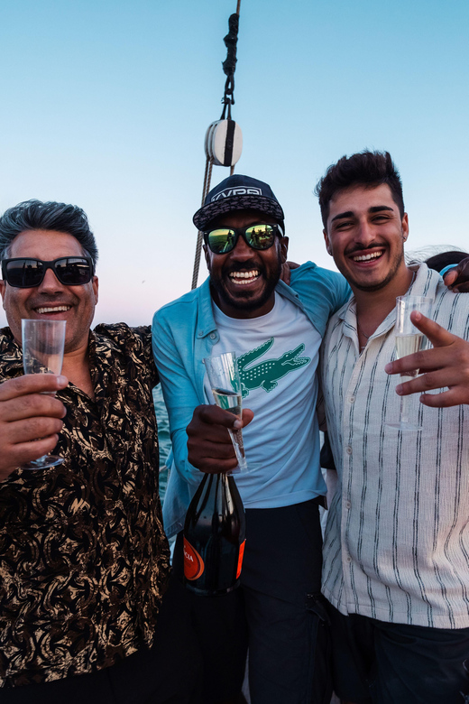 Lagos: Sunset Sail aboard a Traditional Boat with Prosecco - Key Things You’ll Notice on This Lagos Sunset Sail