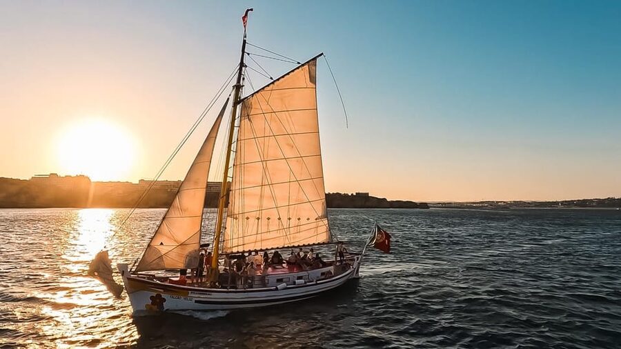 Lagos: Sunset Sail aboard a Traditional Boat with Prosecco - Booking Tips That Improve Your Chances of a Great Evening