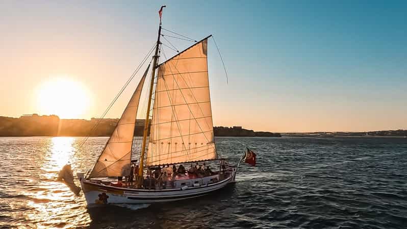 Lagos: Sunset Sail aboard a Traditional Boat with Prosecco - The Boat and Crew: Easy Going, With Some Hands-On Fun