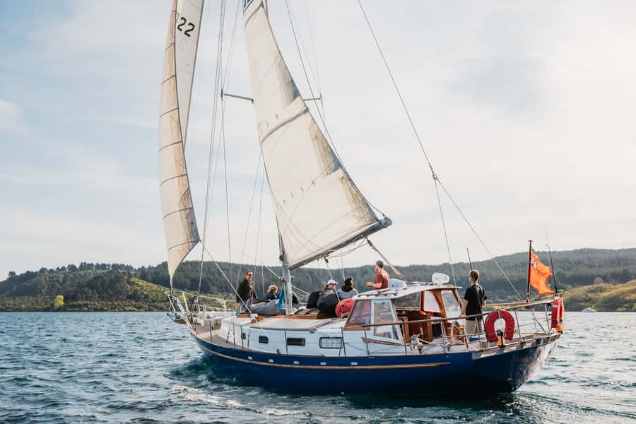 Lake Taupo: Classical Sailing to the Māori Rock Carvings - Drinks and the small comforts that make $35 feel fair