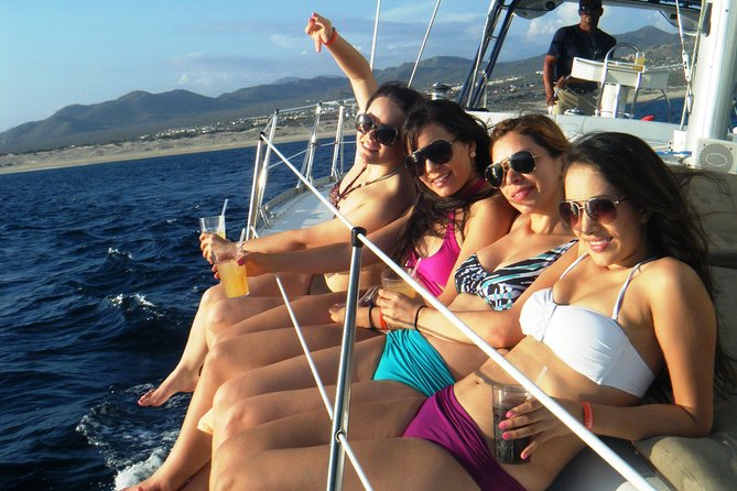 Lands End Luxury Sail and Snorkel Cruise in Cabo San Lucas - Views from Land’s End to the Arch: Cabo’s coast looks better in motion