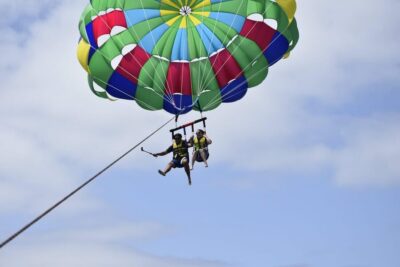 Lanzarote: Parasailing Adventure in Puerto del Carmen - Getting to the pier: hotel pickup and timing that actually matters