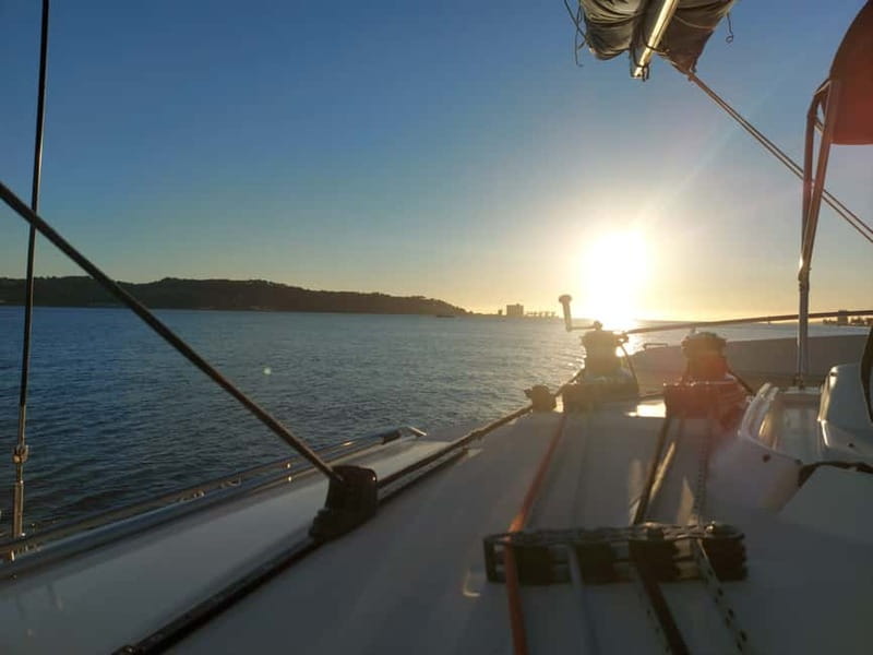 Lisbon: Catamaran Cruise with Drinks & Pastel de Nata - Sailing route from Commerce Square toward Belém and the Discoveries
