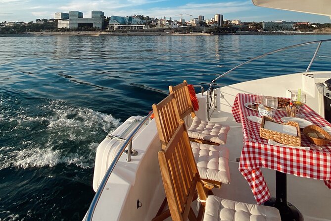 Lisbon: Catamaran Luxury Sunset and Wine Tour - Crew and service: the part that makes it feel personal