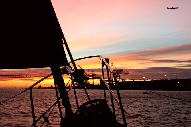 Lisbon: Daylight or Sunset on a Vintage Sailboat - São Jorge Castle from the water: dramatic angles, minimal walking