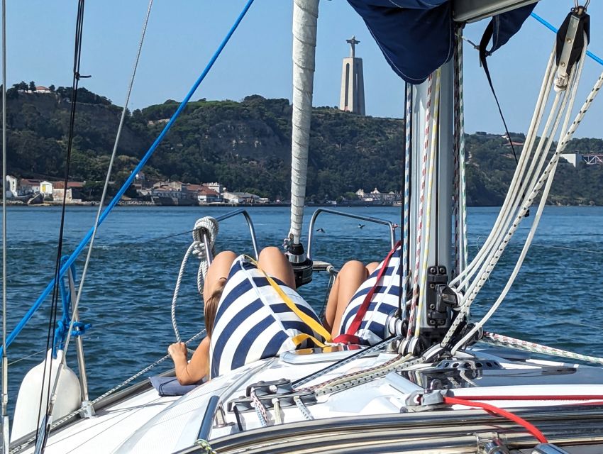 Lisbon: Private Boutique Boat Tour – Sail in Style - Practical tips before you go: what to bring and how to stay comfortable