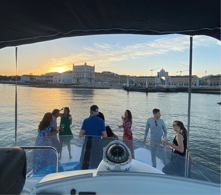 Lisbon: Private Luxury Catamaran Tour with Welcome Drink - Who should book this catamaran tour