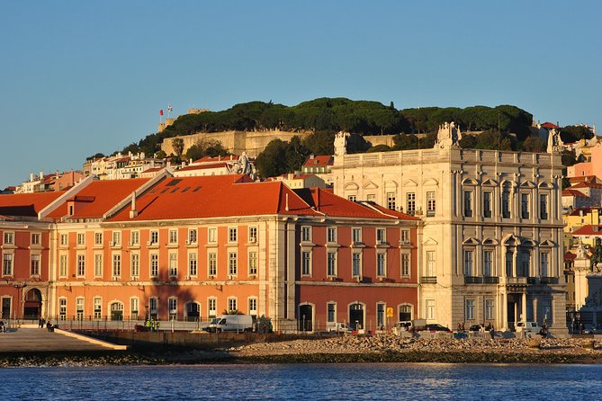 Lisbon Private Sailing Cruise, drink included (options: 2h, 3h, 4h, 6h or 8h) - Drinks, Comfort, and What to Bring on Board