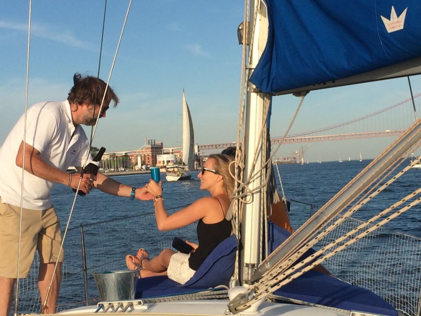 Lisbon: Private Sunset Sailing Tour with Champagne - Special moments: how the crew supports proposals and surprises