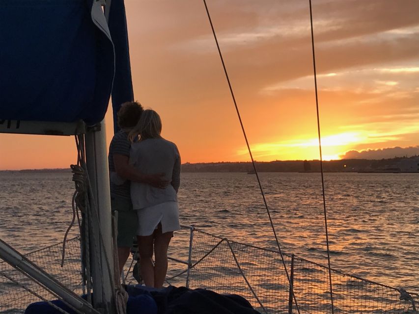 Lisbon: Private Sunset Sailing Tour with Champagne - Getting to the Belém dock: what’s simple and what to prep