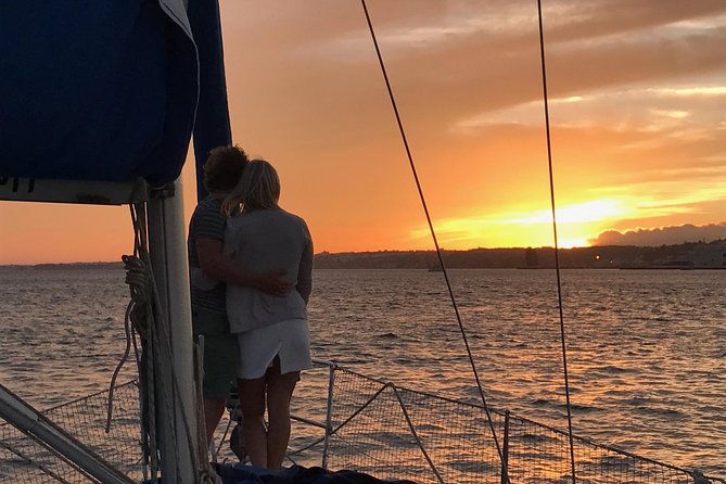 Lisbon River Sunset Sailing Cruise - Sailing vs motoring: what matters for your expectations